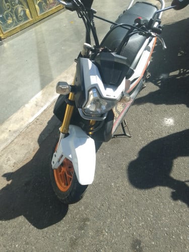 ម៉ូតូមួយទឹកអាចប្រើបាន។