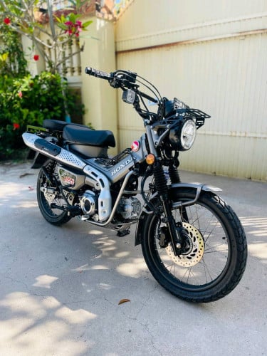 ម៉ូតូស្អាតបងៗ