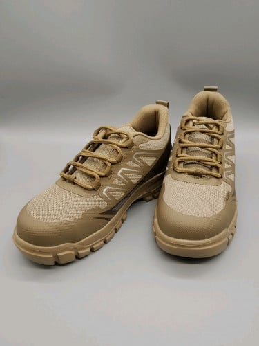 ស្បែកជើងក្បាលដែក