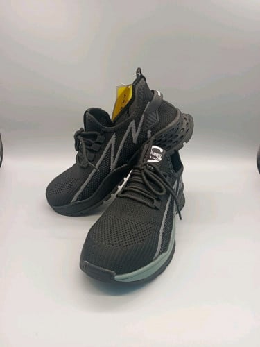 ស្បែកជើងក្បាលដែក