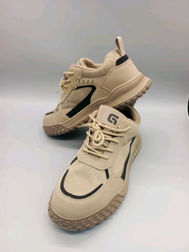 ស្បែកជើងក្បាលដែក