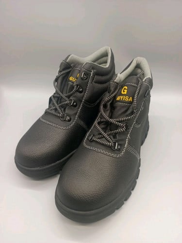 ស្បែកជើងក្បាលដែក