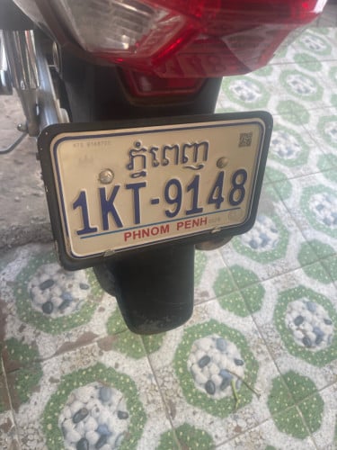 ម៉ូតូលក់ 024 តម្លៃ 1520$ ចចារ