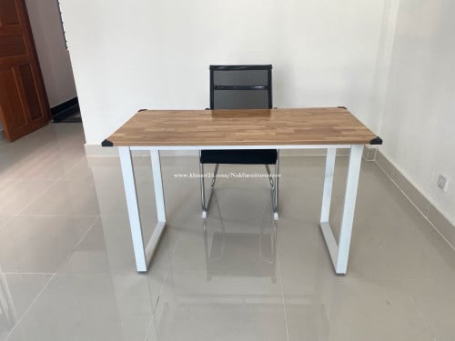 តុធ្វើការ 1.2m x 0.6m