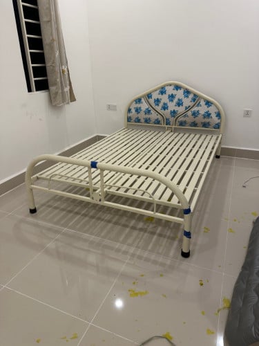 គ្រែដែក ទំហំ 1.4m