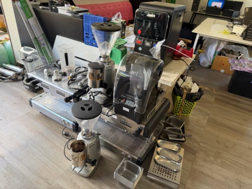 ម៉ាសុីនកាហ្វេរក្បាល់កាច់2 មានឈុតស្រាប់