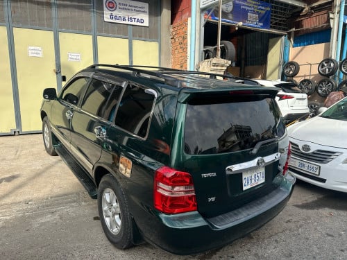 ឡានលក់ឆ្នាំ 2002V6ប៉ុងមួយក្នុងលឿង