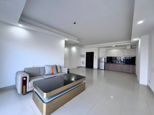 𝐅𝐨𝐫 𝐑𝐞𝐧𝐭: 3-Bedroom Apartment – 📍Toul Kork