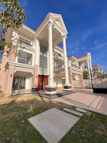 វីឡាឃ្វីន(Queen Villa)សម្រាប់លក់🏡• ទីតាំងបុរី ប៉េង ហួត បឹងស្នោរ គម្រោង អេកូប៉ូលី2