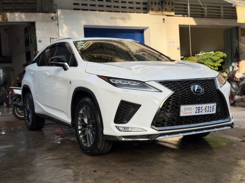 ម្ចាស់ដេីមកាត់ឈ្មោះជូន😘