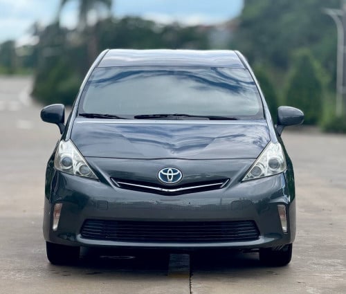 🚘 Prius V 2013 option 3 ក្រដាស់ពន្ធ កាន់លុយ 5000$ 2ម៉ោងដកឡាន