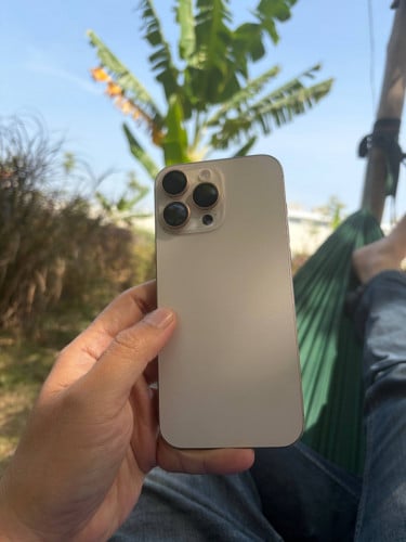 889$ 16 p m code X/A 256gb