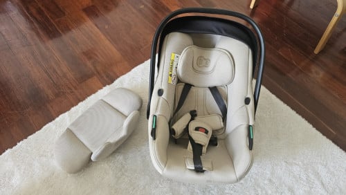 Baby car seat like new
