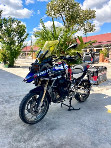 Bwm Gs1200R full tax ប្រញាប់​លុយ​