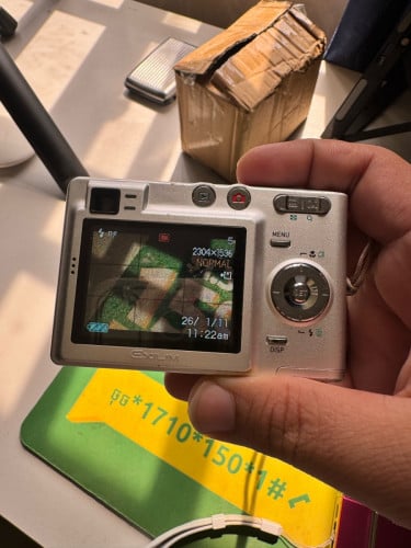 Camera Casio Exilim EX-Z40