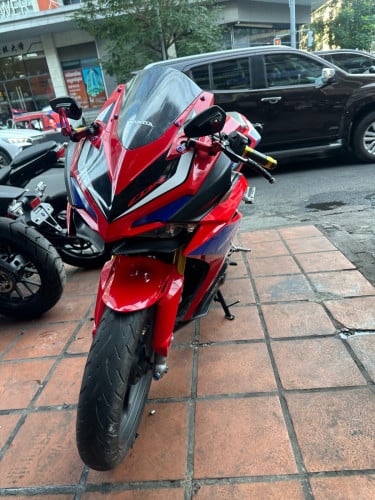 CBR250RR