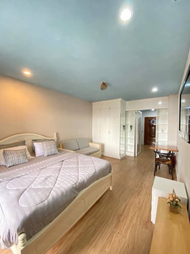Condo for rent at Toul Kork