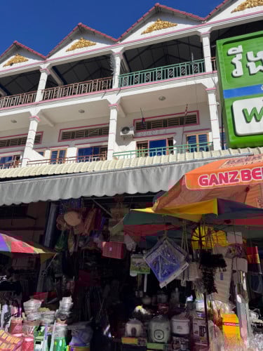 Flat for sale ផ្ទះ​សម្រាប់​លក់