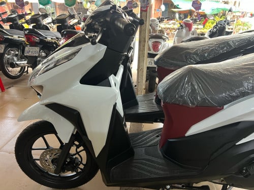 Honda Click 2023 smart key 125 CC ថ្មី