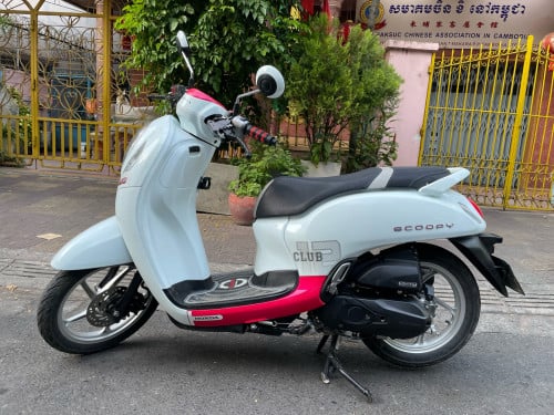 Honda Scoopyi 2021 ស្មាតឃី New98%មានពន្ធកាតគ្រីស្លាកលេខ