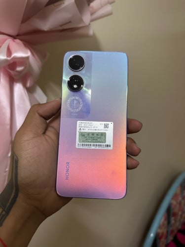 Honor play40 អត់មានកាំមេរ៉ាមុខក្រោយបែកកញ្ចក់តិច ch version លក់25$ដាច់