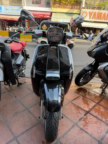Lambretta V200 2021 នៅខ្ចីខ្លាំង