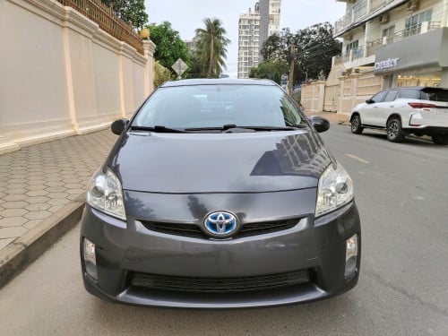 Prius 011 Options 4 Solar full ម៉ាញេJBLអេក្រង់ធំ សំបកកង់ឆ្នាំ2025