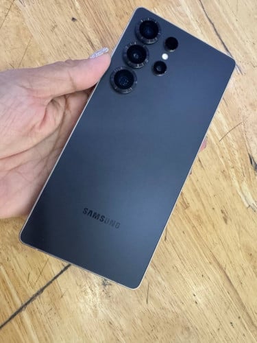 SAMSUNG S 25 Ultra 12GB/256G នៅស្អាត99%