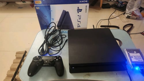 Sell PS4 slim jailbreak 500GB warranty 1 month