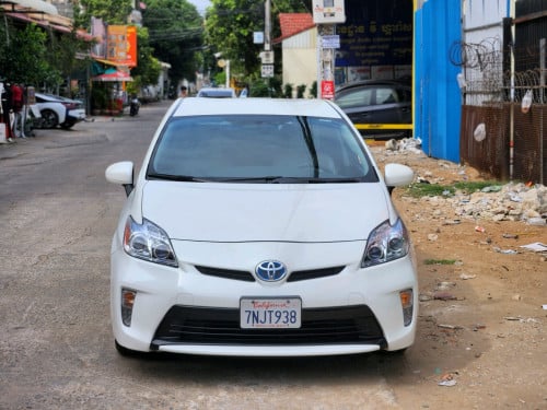 Toyota Prius 2013 option3 ឡានកាលីចំ ថ្មីខ្លាំង😋🎉
