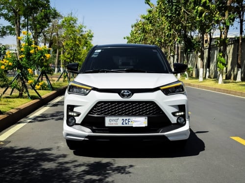 TOYOTA RAIZE 2025 GR