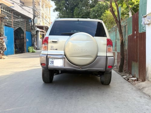 Toyota RAV4 2001 ប៉ុង១ ស្អាត ខ្ចី