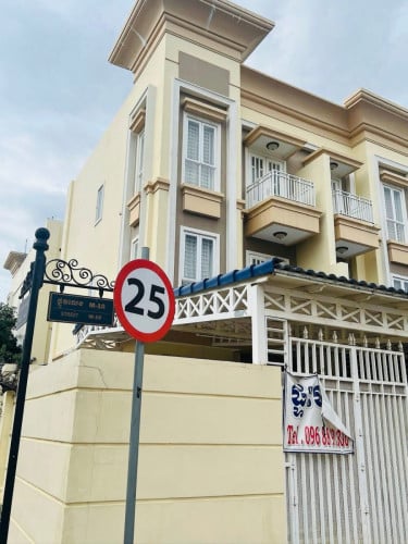 Villa Corner for sale & rent  ( Rent $500/ month )