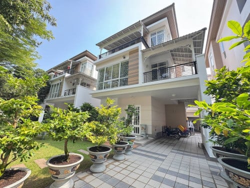 Villa for RENT! • Location: Borey PH Boueng Snor.