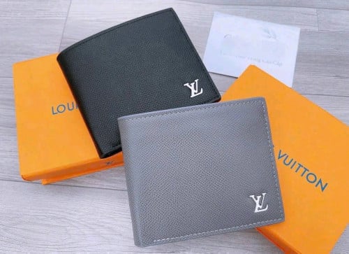 កាបូបលុយបុរស ស្បែកទន់លេខ ១ ម៉ូដទាន់សម័យ (ស្អាតដូចរូប ១០០%)