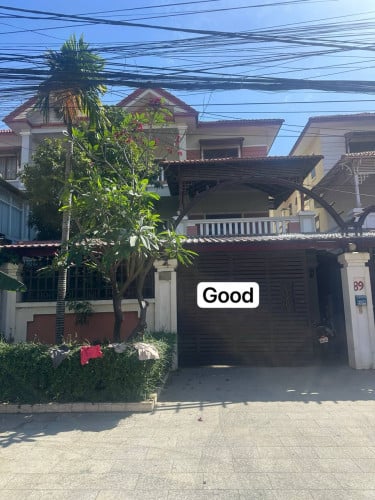 វីឡាទោលបុរីពិភពថ្មីសំរោងអណ្តែត លក់បន្ទាន់តំលៃក្រោមទីផ្សារ