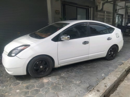 រថយន្តសម្រាប់ជួលជាថ្ងៃនិង សប្តាហ៍ ខែ