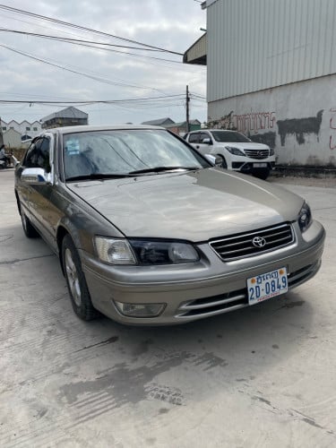 ឡានស្អាត់