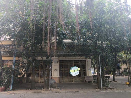 ផ្ទះ2ល្វែងលក់