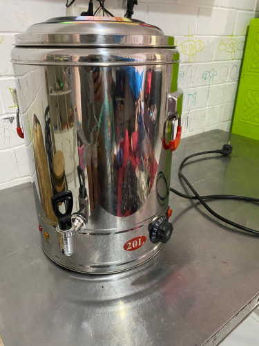 ឆ្នាំងដាំទឹកអគ្គីសនីខ្នាតធំទំហំ 20លីត្រល្អប្រើសុីភ្លើងតឹច ភ្លើង 220v ភ្លើងក្នុងស្រុកប្រើបានdirectly