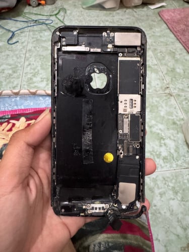 លក់ 7 plus កាប់សាច់ 10$ ម៉ាស៊ីននៅស្អាត់អត់មាន icloud ទេ