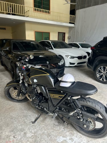 ម៉ូតូcafe 400ccដៃជេីងស្អាតម៉ាសុីនok good