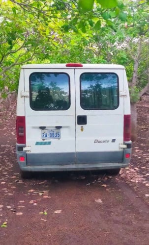 លក់ឡាន fiat docato ឡានអុីតាលី ម៉ាស៊ូតសុីប្រេងតិច លេខដៃ