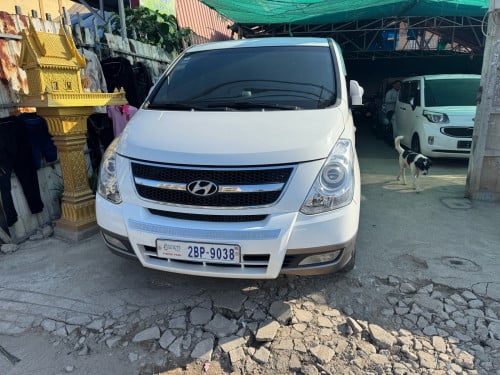 ជាប្រភេទឡានហ្វូលអប់សិនពេញ ក្នុងលឿងHVX តំលៃចចារបាន