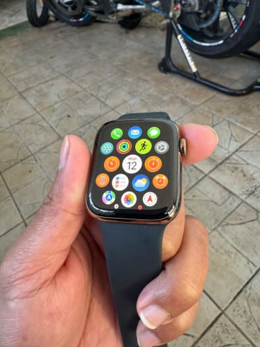 លក់ iwatch series5  44mm