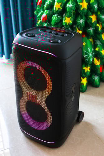 លក់បាស់ JBL Partybox Stage 320 នៅស្អាតដូចថ្មី99% មានប្រអប់Full Set