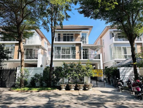 ឪកាសពិសេស 🔥 វីឡាដីធំ លក់បន្ទាន់ខ្លាំង! វីឡាចាស្មីន (Jasmina Villa) 🔥