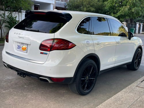 013 FULL OPTION ប្រើតែ១ម្ចាស់គត់ ថ្មីកម្រជួប ទាំងក្នុងនិងក្រៅ