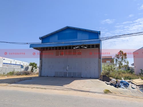 180 Sqm Warehouse For Lease On A Business Road In Kouk Roka Area