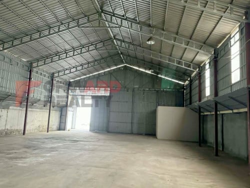 375 SQM Warehouse available for rent in Boeng Trobek Area.